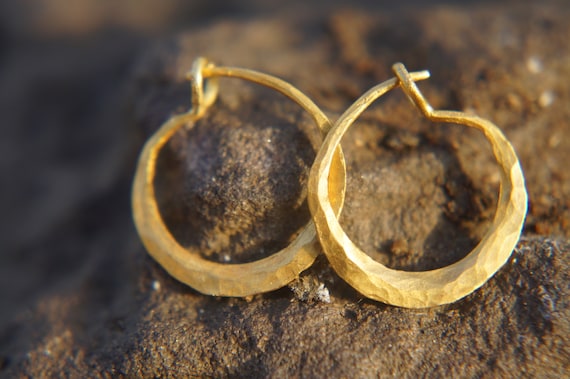 23k gold earrings deals
