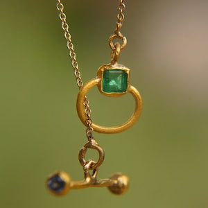 24k gold emerald charm and blue sapphire Pendant//Gold emerald Pendant//emerald and blue sapphire chain//emerald pendant//24k gold pendant