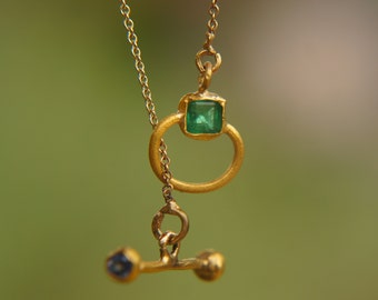 24k gold emerald charm and blue sapphire Pendant//Gold emerald Pendant//emerald and blue sapphire chain//emerald pendant//24k gold pendant