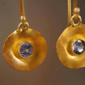 24k dangle tanzanite earring, hand made one of a kind gold dangle, rustic organic gold earrings, 24k tanzanite lavender earrings, hand made