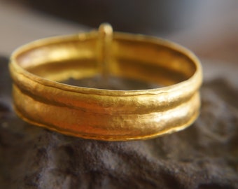 Pulseira de ouro maciço 23k // Pulseira de ouro 23k de tamanho considerável // Pulseira tradicional uzbeque de ouro 23k // Pulseira feminina masculina martelada de ouro // Pulseira artesanal