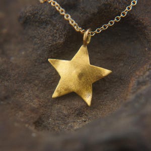 solid 24k gold pendant//gold star necklace//gold star pendant//solid gold pendant//24k gold pendant//solid gold charm//24k gold necklace