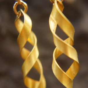 22k solid Gold Twist Earrings Spiral Earrings Gold Spiral Earrings Threader Earrings Gold Earrings 22k solid Gold Earrings artisan handmade image 4