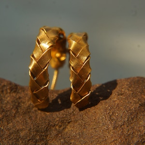 22k gold hoop earrings//braided hoop earrings//22k gold jewelry//handmade braided hoops//artisan fine gold unisex hoops//unique boho hoop