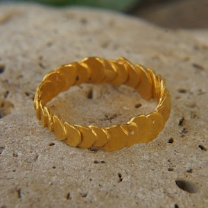 22k wedding band//22k yellow gold//artisan nugget handmade//pebble gold ring//nugget gold ring//pebble gold ring//22k gold wedding ring