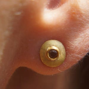 Solid 22k Gold//orange Sapphire Studs//orange Sapphire Earrings//stud