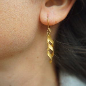 22k solid Gold Twist Earrings Spiral Earrings Gold Spiral Earrings Threader Earrings Gold Earrings 22k solid Gold Earrings artisan handmade image 3