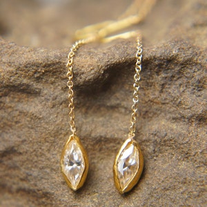 24k gold moissanite dangles//moissanite threaders earrings//threaders moissanite earrings//unique artisan moissanite earring//gold threaders