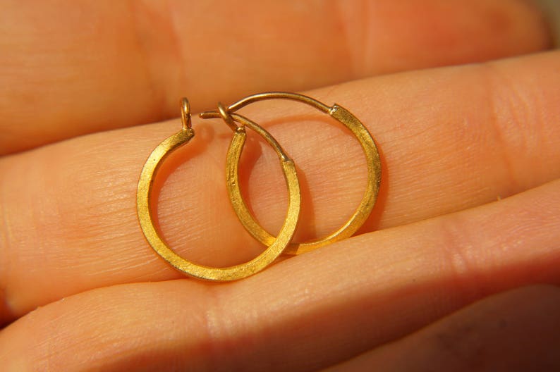 24k Gold Hoop Earring//tiny Hoop Earring//24k Gold | Etsy