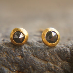 Black diamond studs//24k gold diamond studs//black diamond Earrings//24k stud earrings//gold studs for man//diamond gold studs//diamond stud