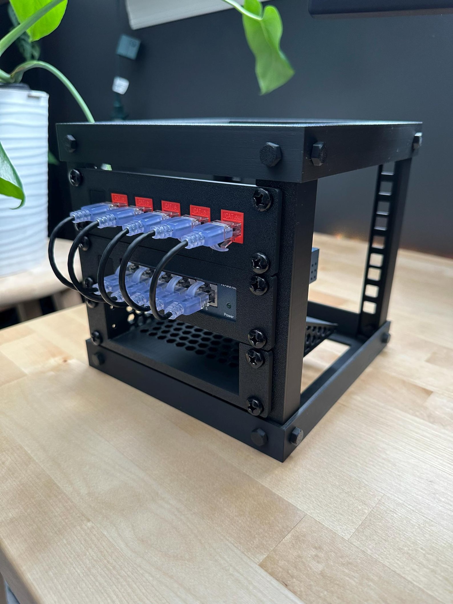 Mini 3U Network Rack – 7