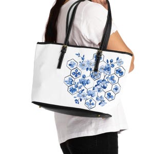 Honeycomb Faux Leather Shoulder Bag: Chinoiserie Bee Purse