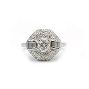 Art Deco ring 1920 - 1930 France - Gold and diamonds