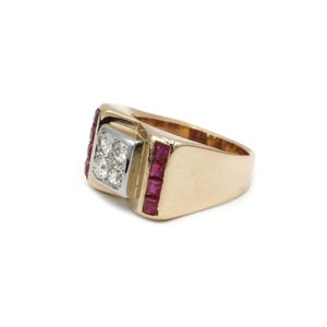 TANK Ring 1950 France - Gold, diamonds and rubies