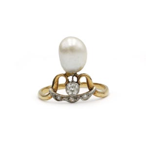 Duchess ring 1800 - 1880 - Gold, pearl and diamonds