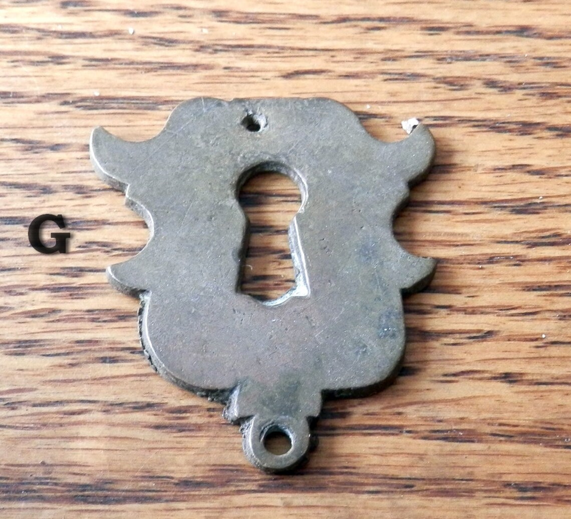 Choice one 1 antique keyhole escutcheon furniture antique | Etsy