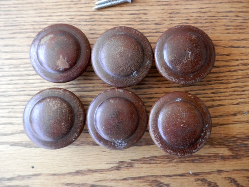 maple knobs vint. 6 set of six