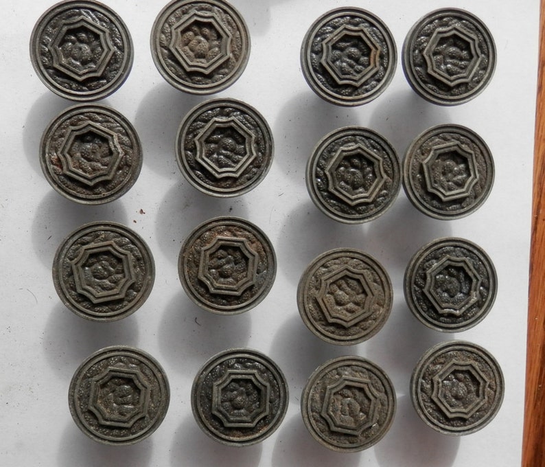 4 Vintage Furniture Knobs 1 3/8 Dia Etsy