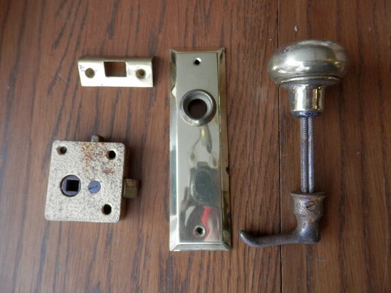 Vintage Screen Door Hardware Set Latch Catch And Knobs Etsy