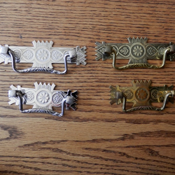 East lake style drawer pulls in Polished Nickle and Polished Brass in 2 1/2" & 3" centers