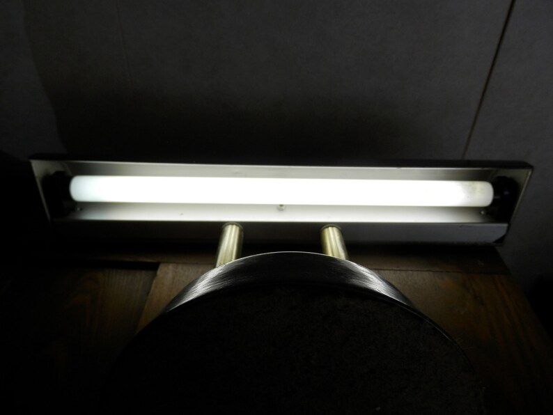 vintage florescent desk lamp works