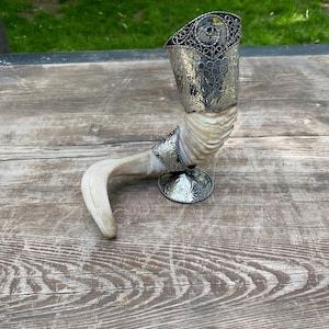 Drinking horn with stand, Viking Drinking Horn, groomsmen gift, personalized gift, high quality