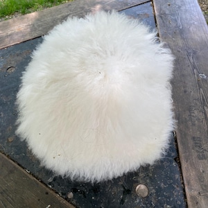 ジョージアで購入 コーカサスパパーハ 帽子 天然素材 日本では入手困難