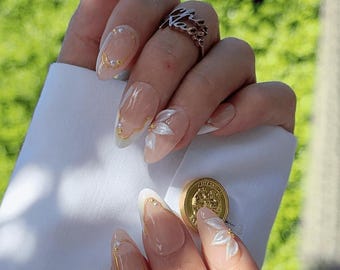 Ivory Bloom – Gold Line Floral Medium Almond Press-On Nails