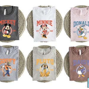 Camiseta vintage de Mickey Mouse, camiseta retro de dibujos animados de Disney de 1928, camiseta clásica de Mickey, camiseta Disney con fuente universitaria roja
