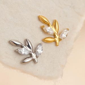 18G/16G Titanium Leaf Stud Earring • Tragus Earring • Helix • Cartilage • Internally threaded • Flat Back Earring • Gift for Her