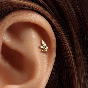 18G/16G Titanium Leaf Labret Stud Earring • Tragus Earring • Helix • Cartilage • Internally threaded • Flat Back Earring • Gift for Her
