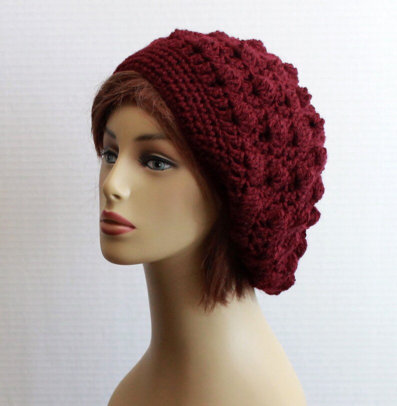 womens burgundy bobble hat
