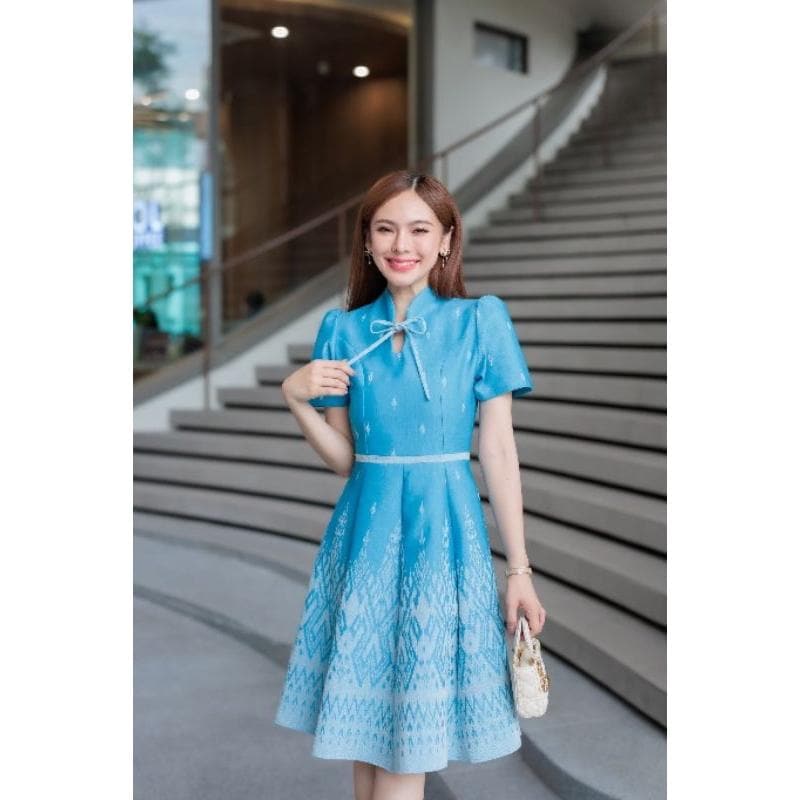 party dress thailand Thai Silk Dress: Praewa Kalasin Sarong Outfit, Temple & Party Wear