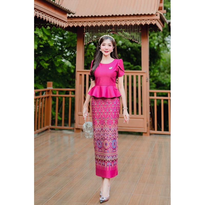 green emerald velvet dress Amazon.com: New Traditional Dress Burmese Pants Myanmar Longyi Made in  Myanmar Htamain Paso  Ethnic Burma Clothing (Women) : Clothing,  Shoes & Jewelry