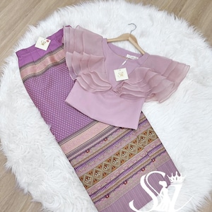 Thai Silk Dress: Traditional Sarong Outfit