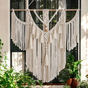 Large Macrame Wall Hanging – Handwoven Boho Tapestry with Tassels, Nordic Cotton Rope Wall Art for Living Room & Bedroom Decor