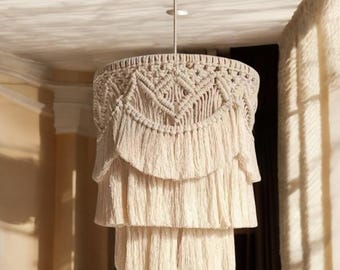 Handgemachter Makramee-Lampenschirm: Boho Fransen-Leuchter