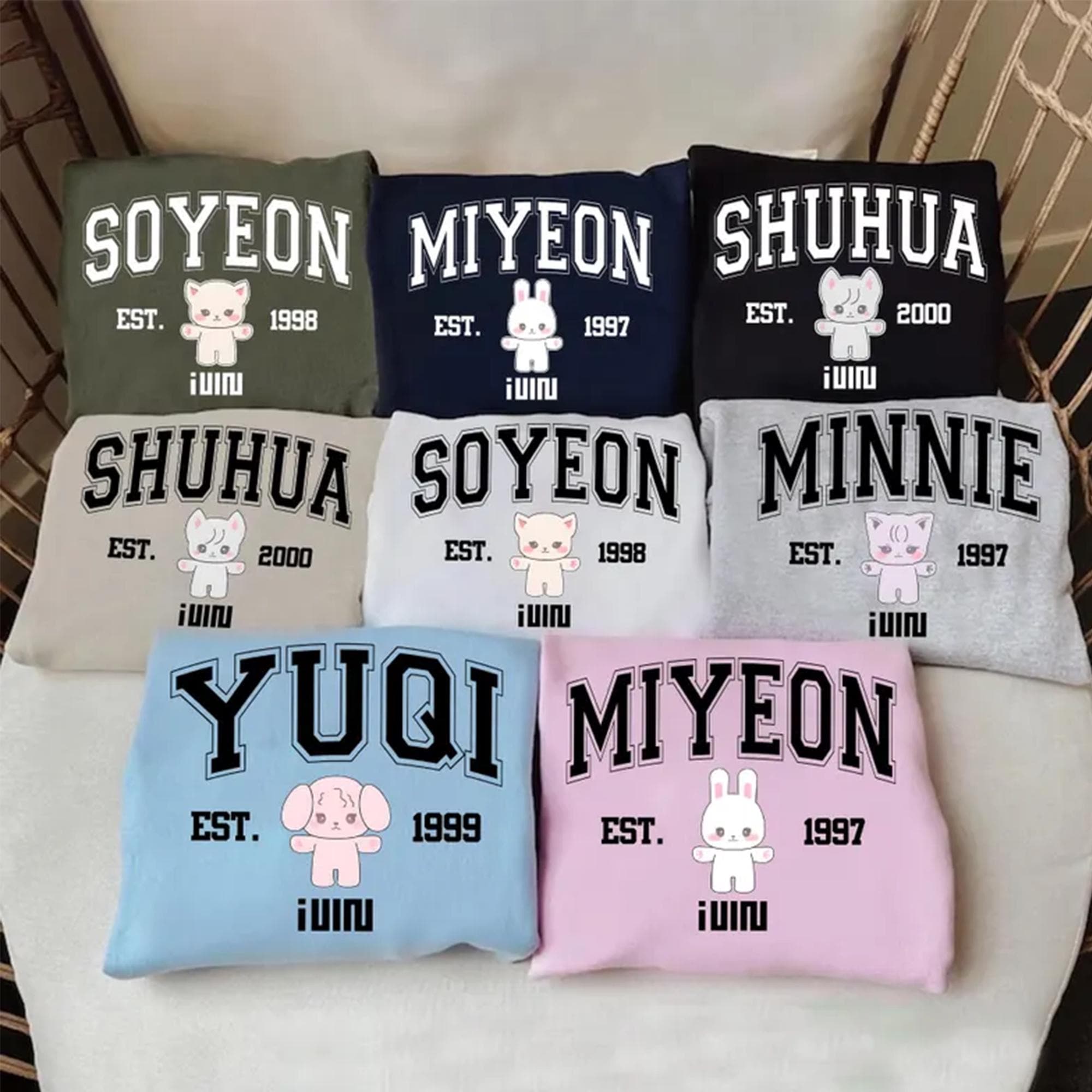 ★(G)I-DLE シュファ★関税込★RAIVE★Loveclub Graphic T-shirt Gidle Shirts - Etsy