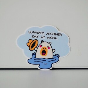 Vinylsticker Survived Work Today - verkrijgbaar in matte, holografische en glanzende stickers, waterfles, laptopsticker
