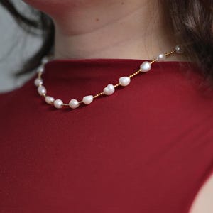 Freshwater Pearl Bead Necklace, Minimalist Gold Chain Choker, Dainty Celestial Jewelry, Mermaidcore, Boho Summer Accessory