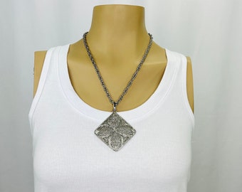 Vintage 1960s Silver Cut Out Square Pendant Necklace