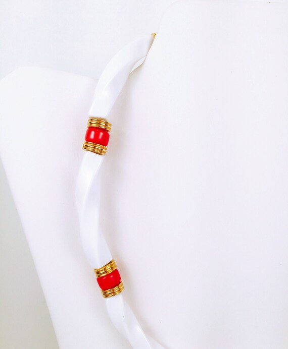 Vintage 1970s White, Red and Gold Plastic Necklace - image 3