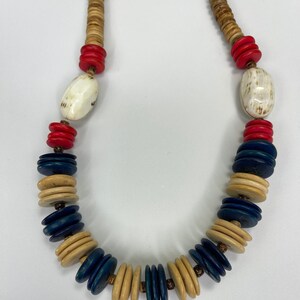 Vintage 1980s Blue Red and Natural Flat Beaded Necklace with Shell Accents image 2