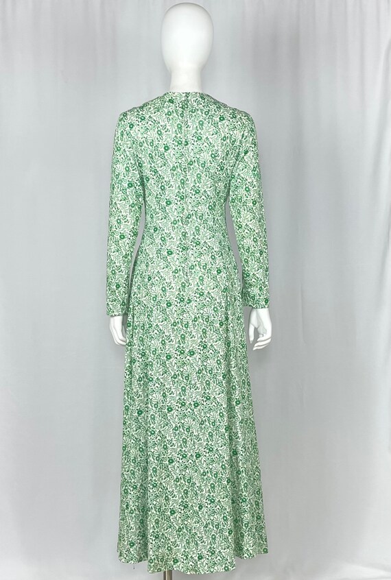 Vintage 1960s Green and White Long Sleeve Floral … - image 3