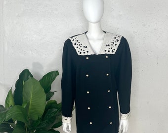 Vintage 1980s Liz Sophisticates by Mary Ann Lamonte Black Sweater with White Collar