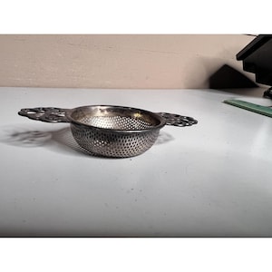Silver Plated Tea Strainer Double Handle Perforated Bowl Tea Leaf Kitchen Gadget