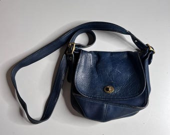 Vintage Coach Willis Navy Blue Leather Crossbody Bag 9954 Brass Turnlock