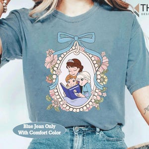 Retro 90s Elsa Anna and Mom Best Mom Ever T-Shirt, Disney Frozen Collection, Mother's Day Gift Idea, Matching Family Outfits image 4