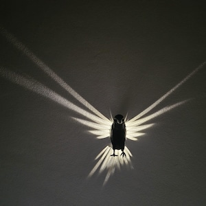 Raben Lampe, Raven, Crow light mit Flügeleffekt