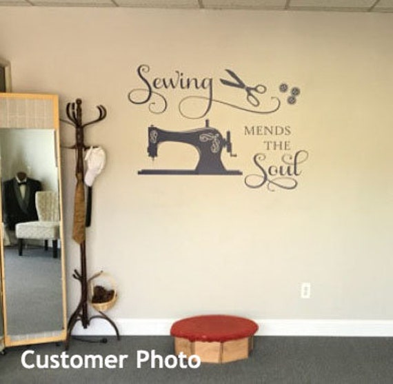SEWING MENDS THE SOUL WALL STICKER Decal Home Decor Art Quote Lettering SQ211